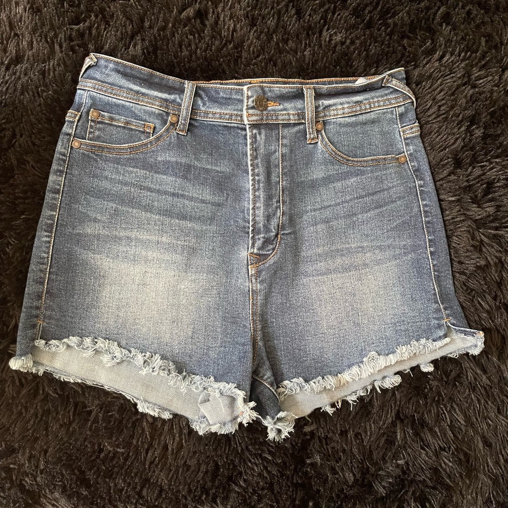 Guess Shorts size 30
